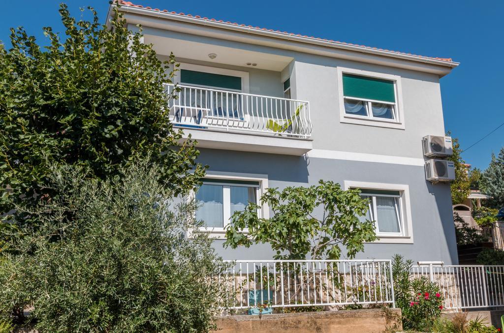 Apartments Seka Novi Vinodolski Exterior foto